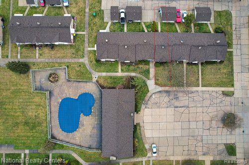 8401 18 18 Mile Road, Unit 255 Sterling Heights, MI 48313 - Photo 3 of 24