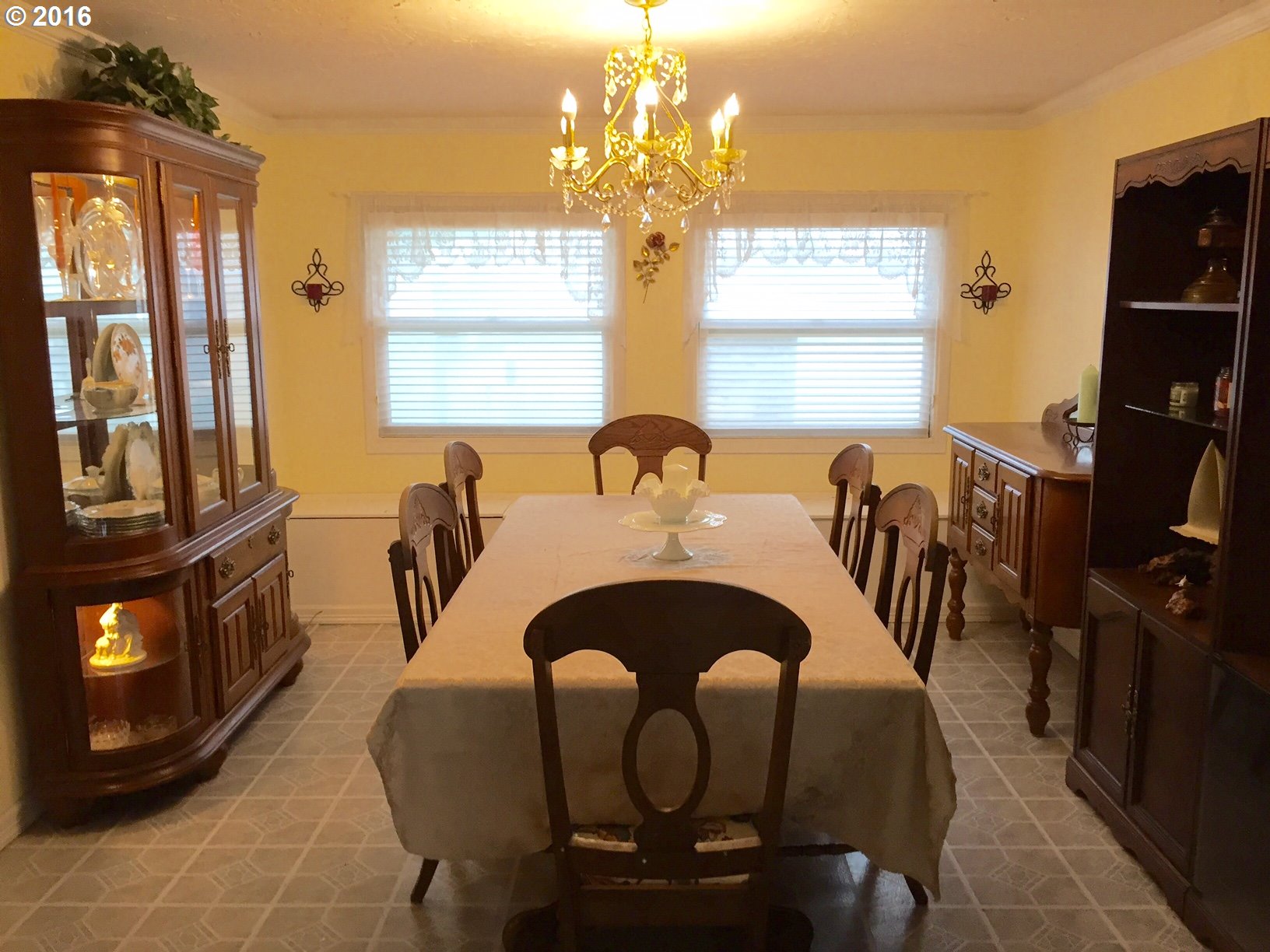 5773 South Schneider Road Woodburn, OR 97071 - Photo 4 of 15 Gallery Image 4