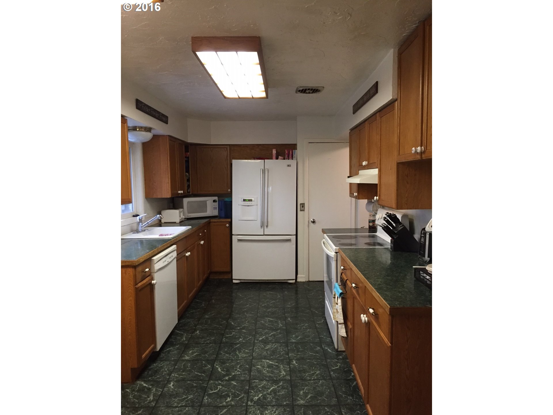 5773 South Schneider Road Woodburn, OR 97071 - Photo 5 of 15 Gallery Image 5