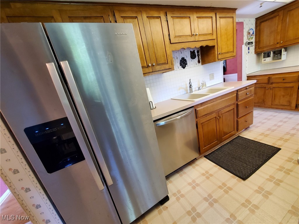 8121 Johnnycake Ridge Road Mentor, OH 44060 - Photo 12 of 39 lots of counter space in kitchen off formal dining room & breakfast nook