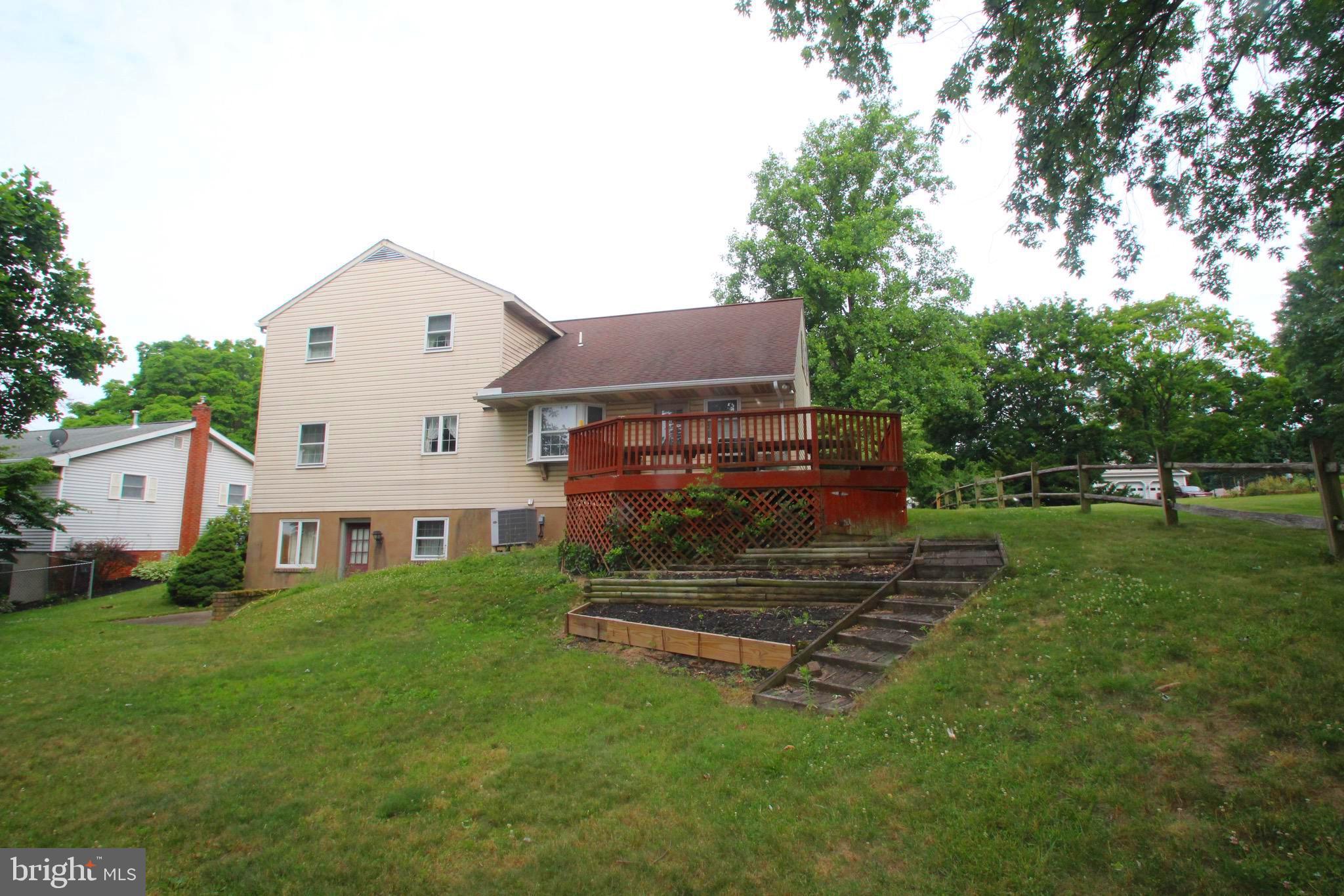 20 Briarcliff Road Elizabethtown, PA 17022 - Photo 6 of 35 Gallery Image 6