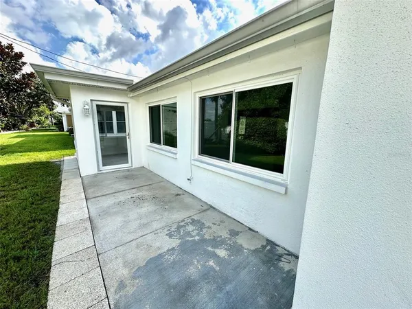 $269,900 | 9580 45th Way, Pinellas Park, FL 33782