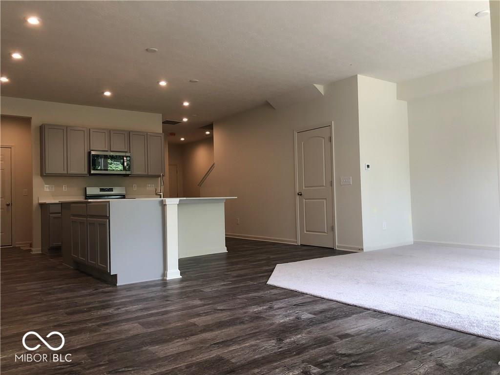 13548 Dewpoint Lane Fishers, IN 46037 - Photo 6 of 20