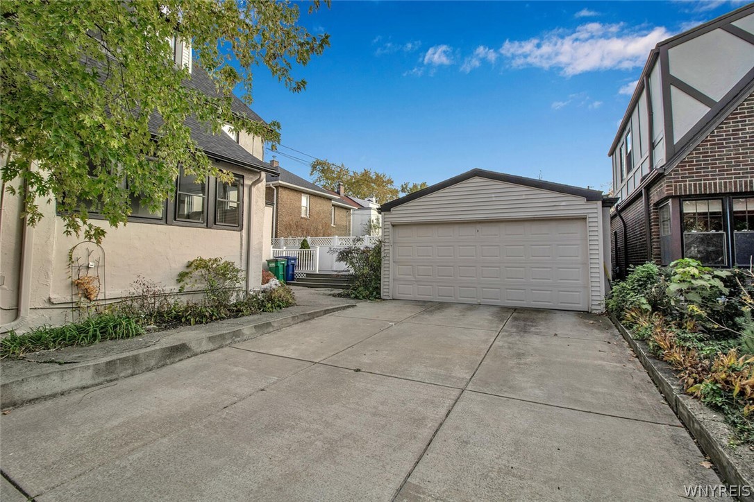 28 Edge Park Avenue Buffalo, NY 14216 - Photo 5 of 36