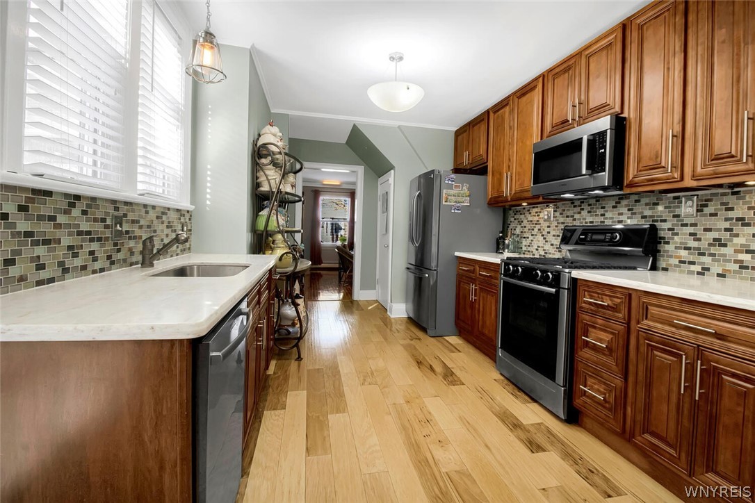 28 Edge Park Avenue Buffalo, NY 14216 - Photo 6 of 36