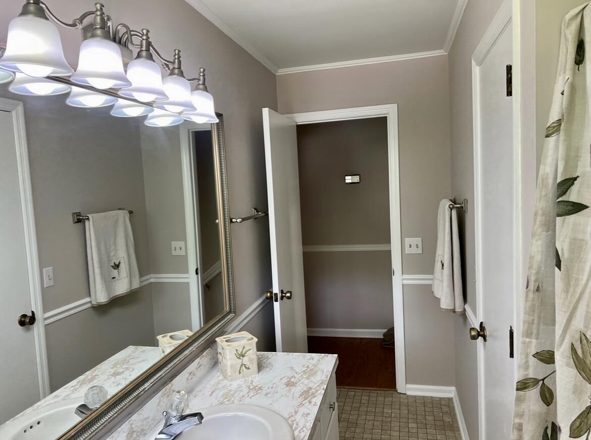 2505 Dowler Circle Signal Mountain, TN 37377 - Photo 7 of 10 IMG_7799