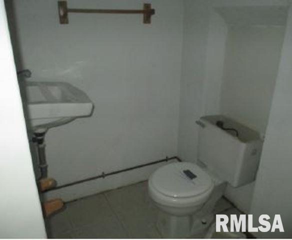 925 26th Street Moline, IL 61265 - Photo 8 of 11 Gallery Image 8