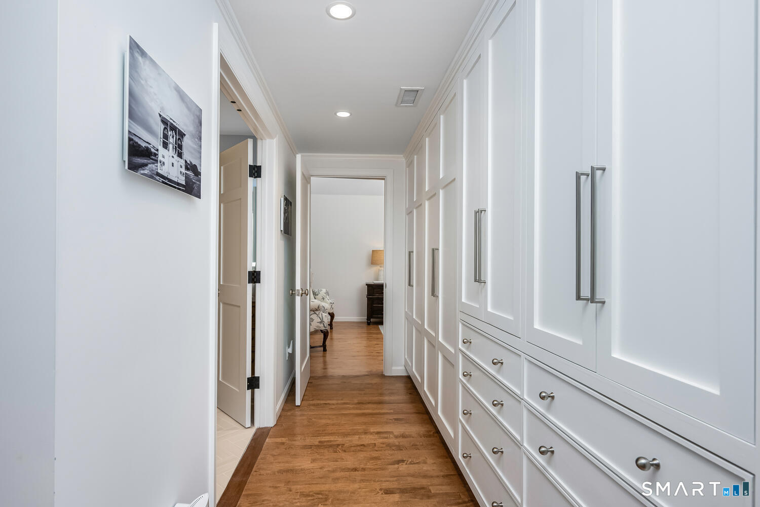 29 Walmsley Road Darien, CT 06820 - Photo 19 of 40