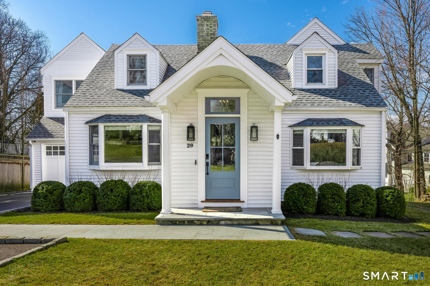 29 Walmsley Road Darien, CT 06820 - Photo 2 of 40