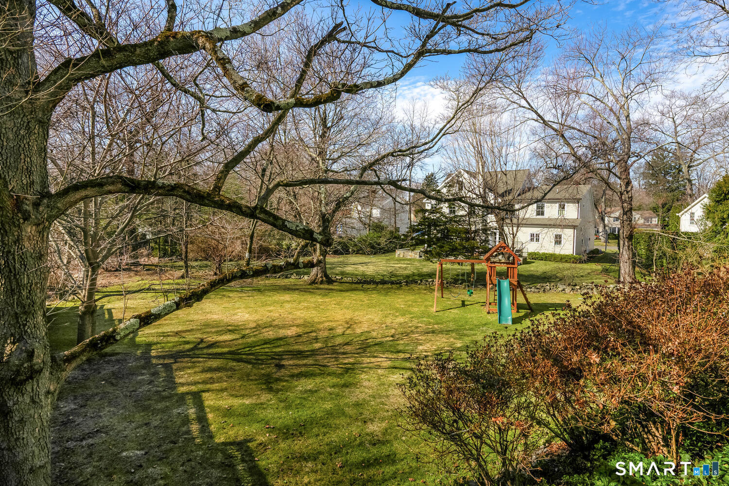 29 Walmsley Road Darien, CT 06820 - Photo 36 of 40