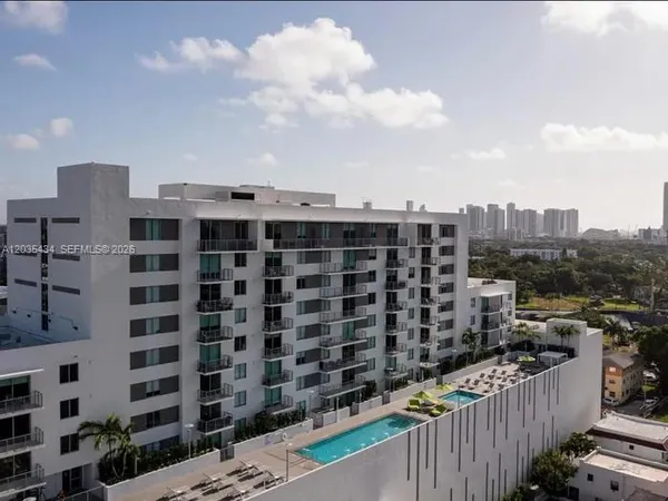 $3,386 | 1000 Northwest 7th Street, Unit 710, Miami, FL 33136