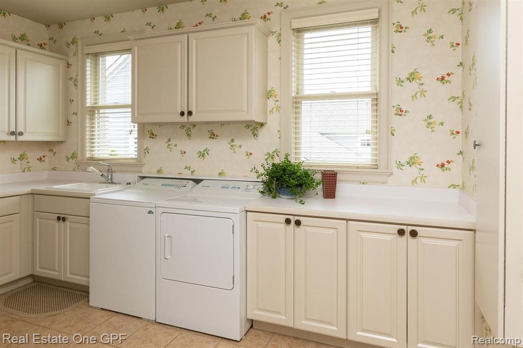 992 Lake Shore Road Grosse Pointe Shores, MI 48236 - Photo 39 of 59