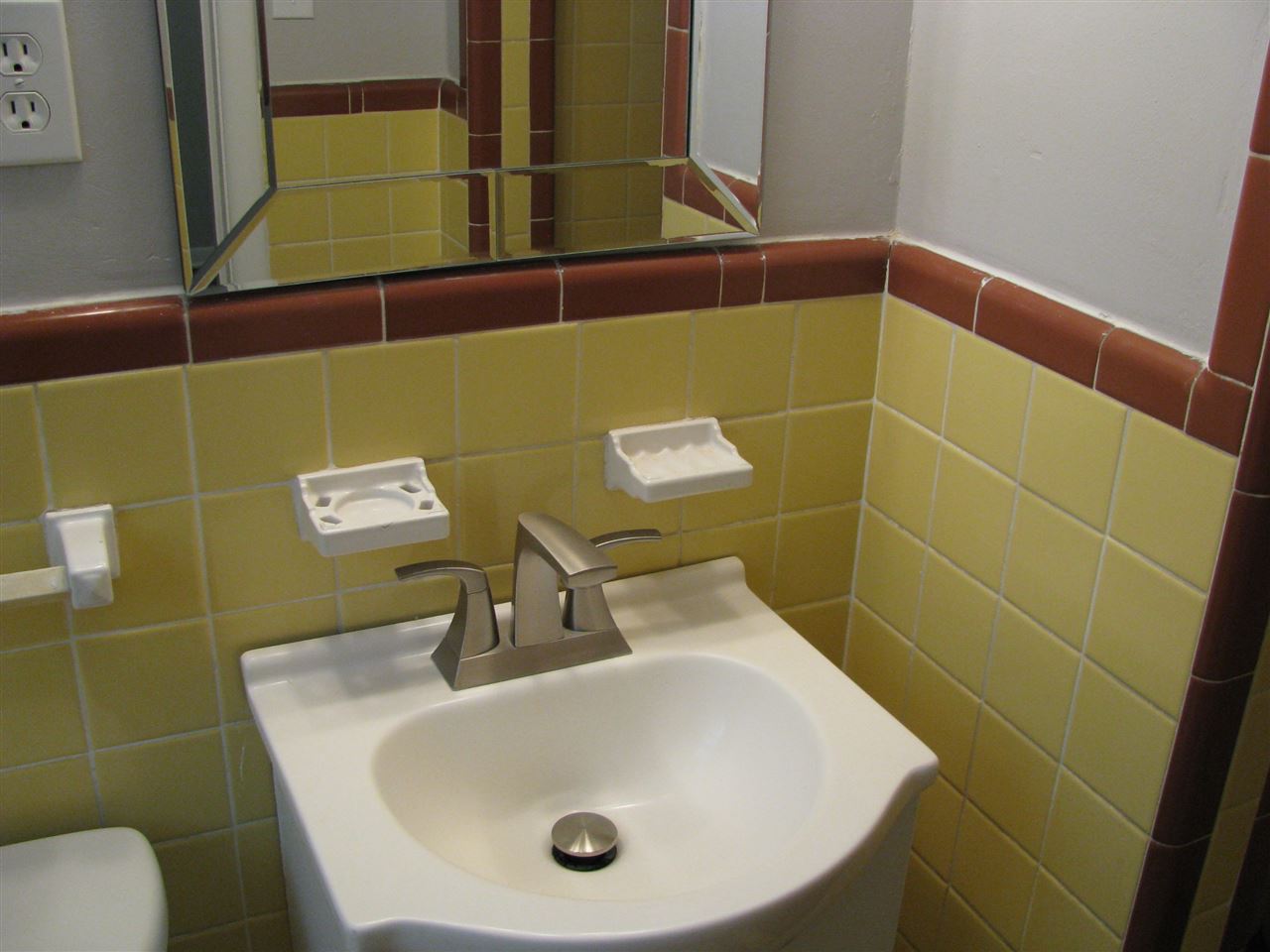 1557 Old Hickory Road Memphis, TN 38116 - Photo 18 of 24 Gallery Image 18
