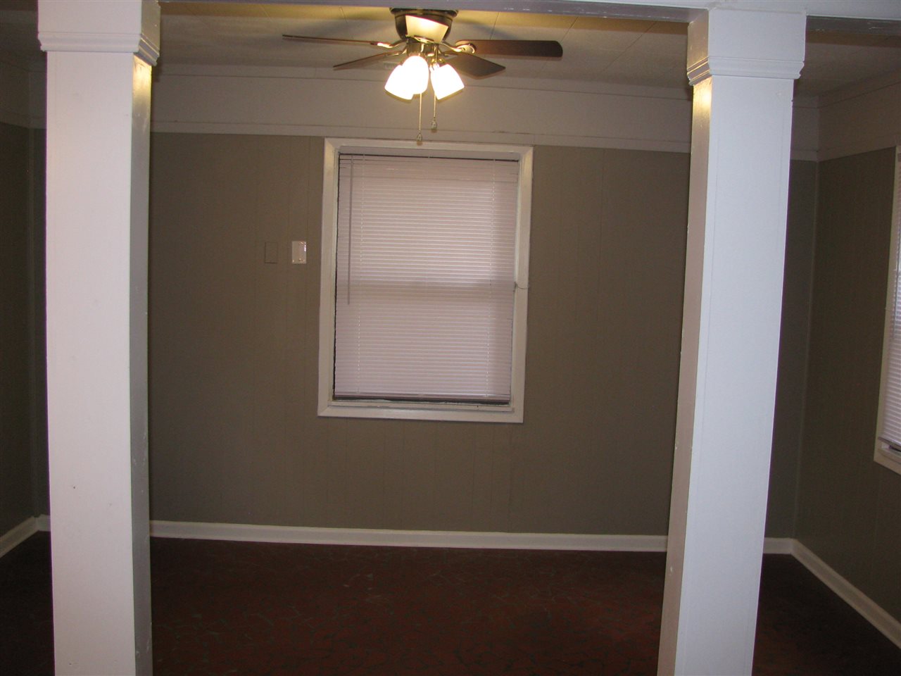 1557 Old Hickory Road Memphis, TN 38116 - Photo 4 of 24 Gallery Image 4