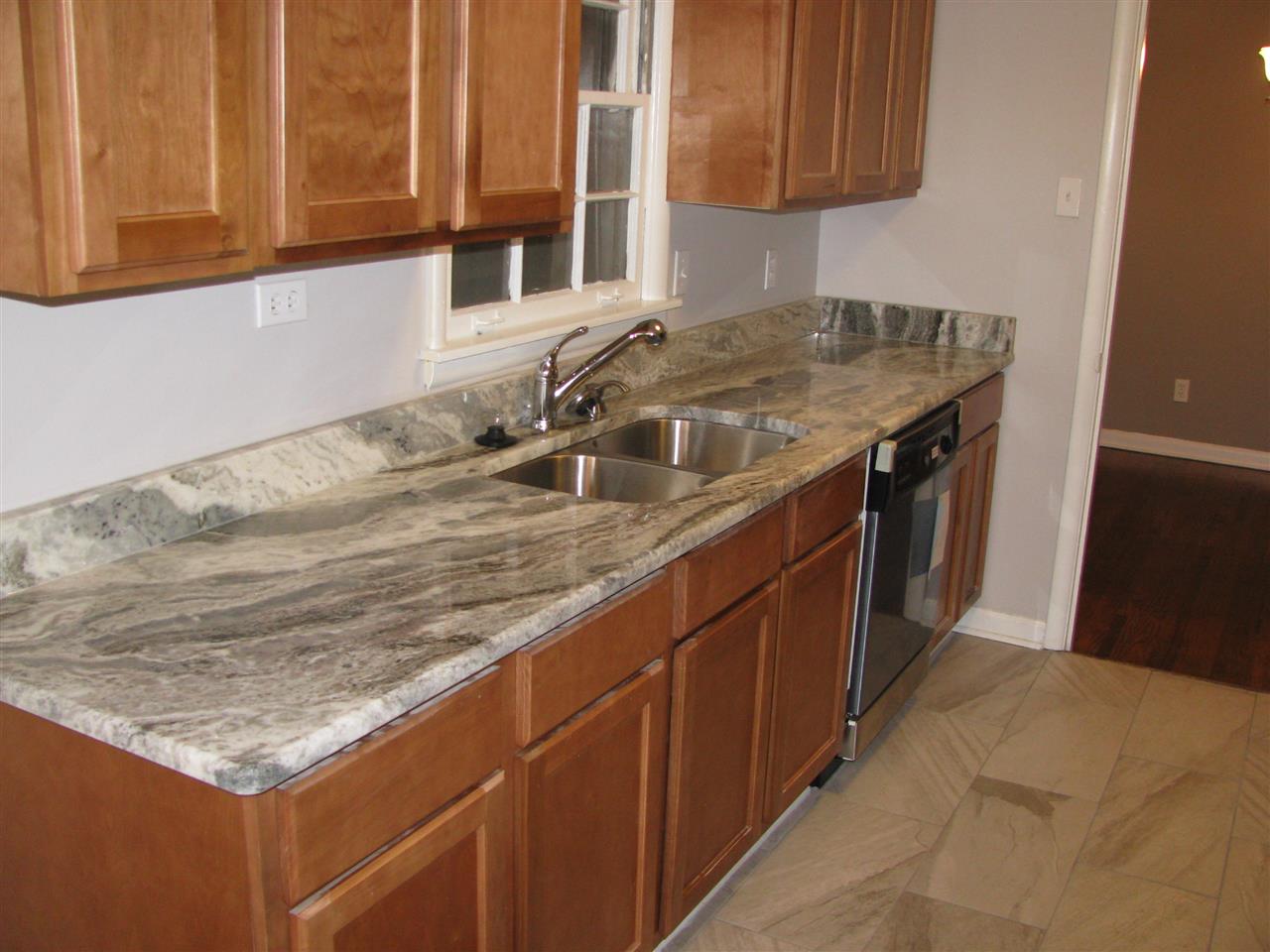 1557 Old Hickory Road Memphis, TN 38116 - Photo 8 of 24 Gallery Image 8