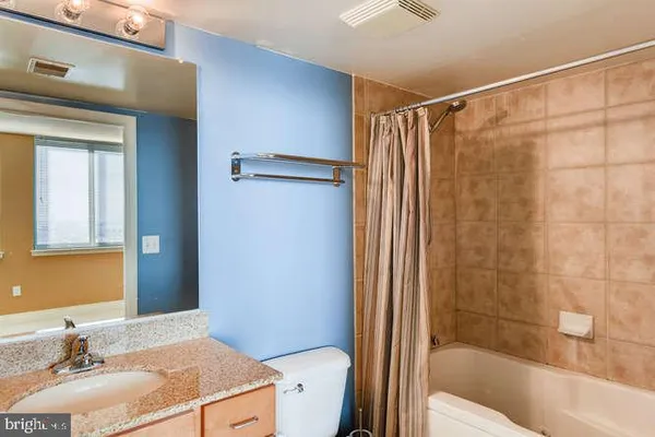 $2,300 | 414 Water Street, Unit 1903, Baltimore, MD 21202