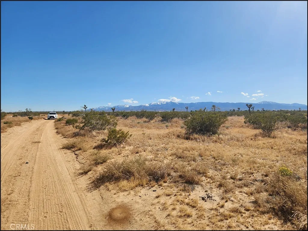 0 Middleton Road Phelan, CA 92371 - Photo 4 of 11 a view of lake and mountain