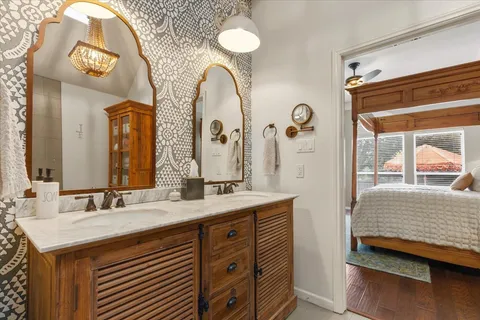 $595,000 | 132 Double Eagle Drive, Unit 132, Austin, TX 78738