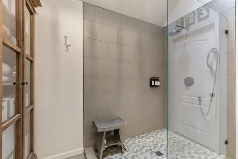 $595,000 | 132 Double Eagle Drive, Unit 132, Austin, TX 78738