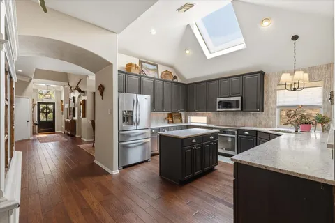 $595,000 | 132 Double Eagle Drive, Unit 132, Austin, TX 78738