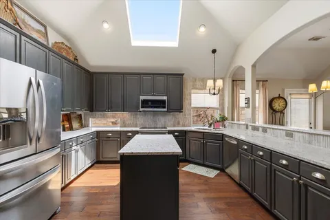 $595,000 | 132 Double Eagle Drive, Unit 132, Austin, TX 78738