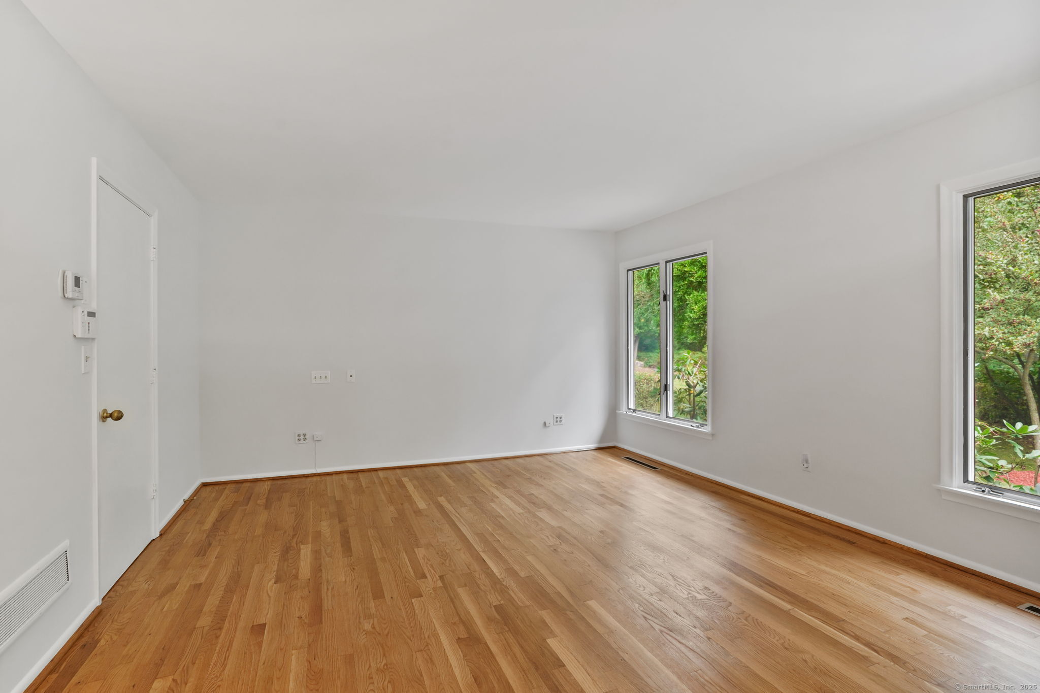 24 Pleasant Hill Road Woodbridge, CT 06525 - Photo 21 of 35