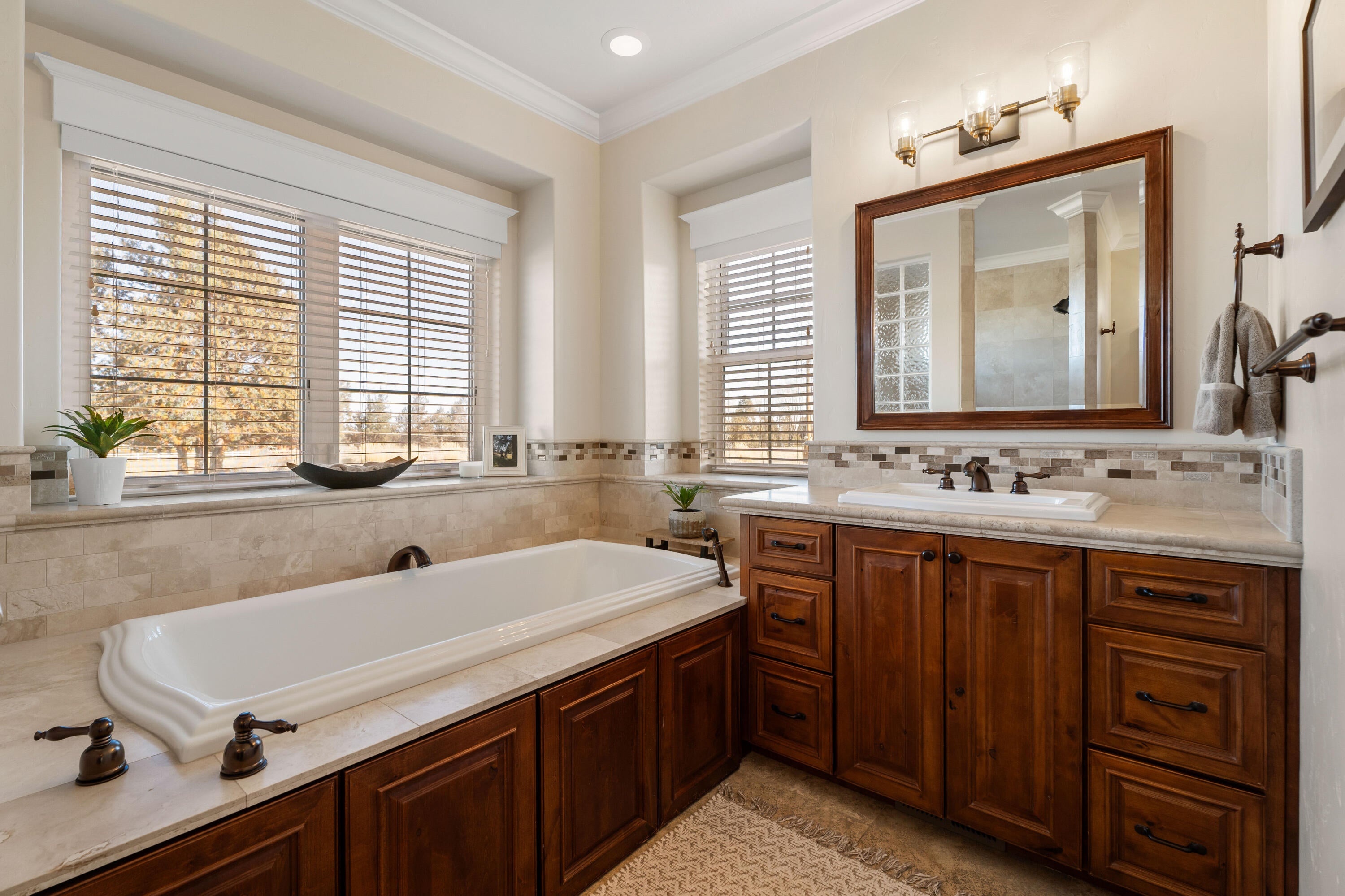 64420 Bailey Road Bend, OR 97703 - Photo 31 of 83 42-Bathroom