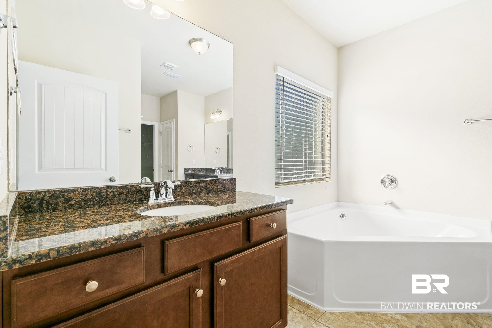 23503 Dundee Circle Foley, AL 36535 - Photo 38 of 83