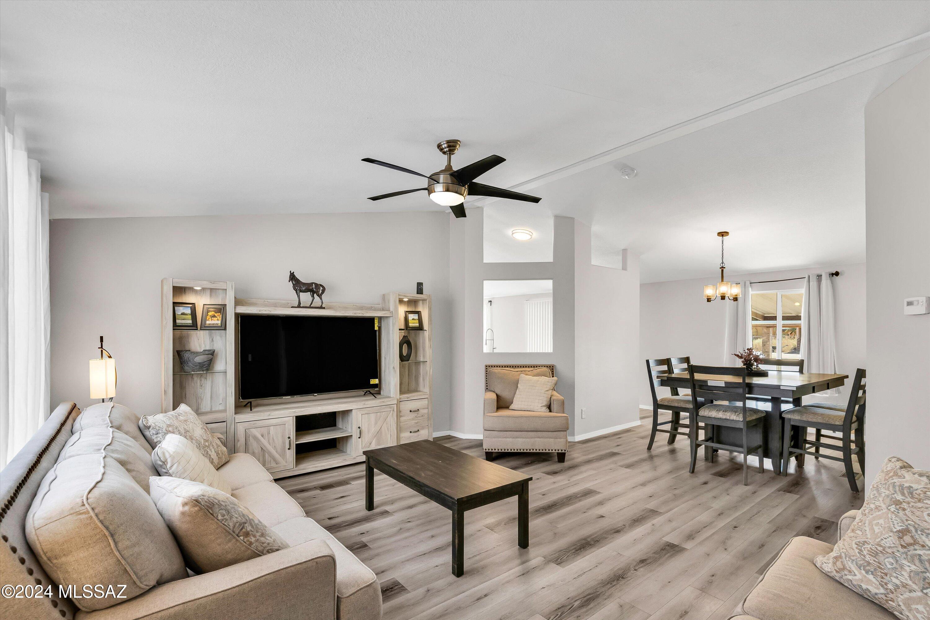 12337 West Hermans Road Tucson, AZ 85736 - Photo 5 of 36 Gallery Image 5