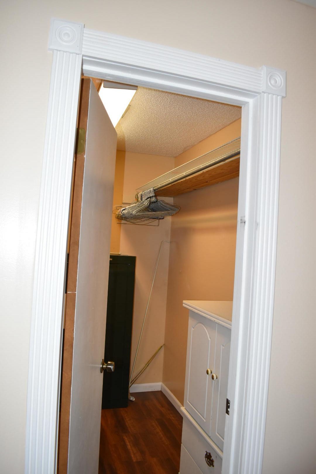 1513 Leatherwood Road Oneida, TN 37841 - Photo 17 of 37 a view of closet