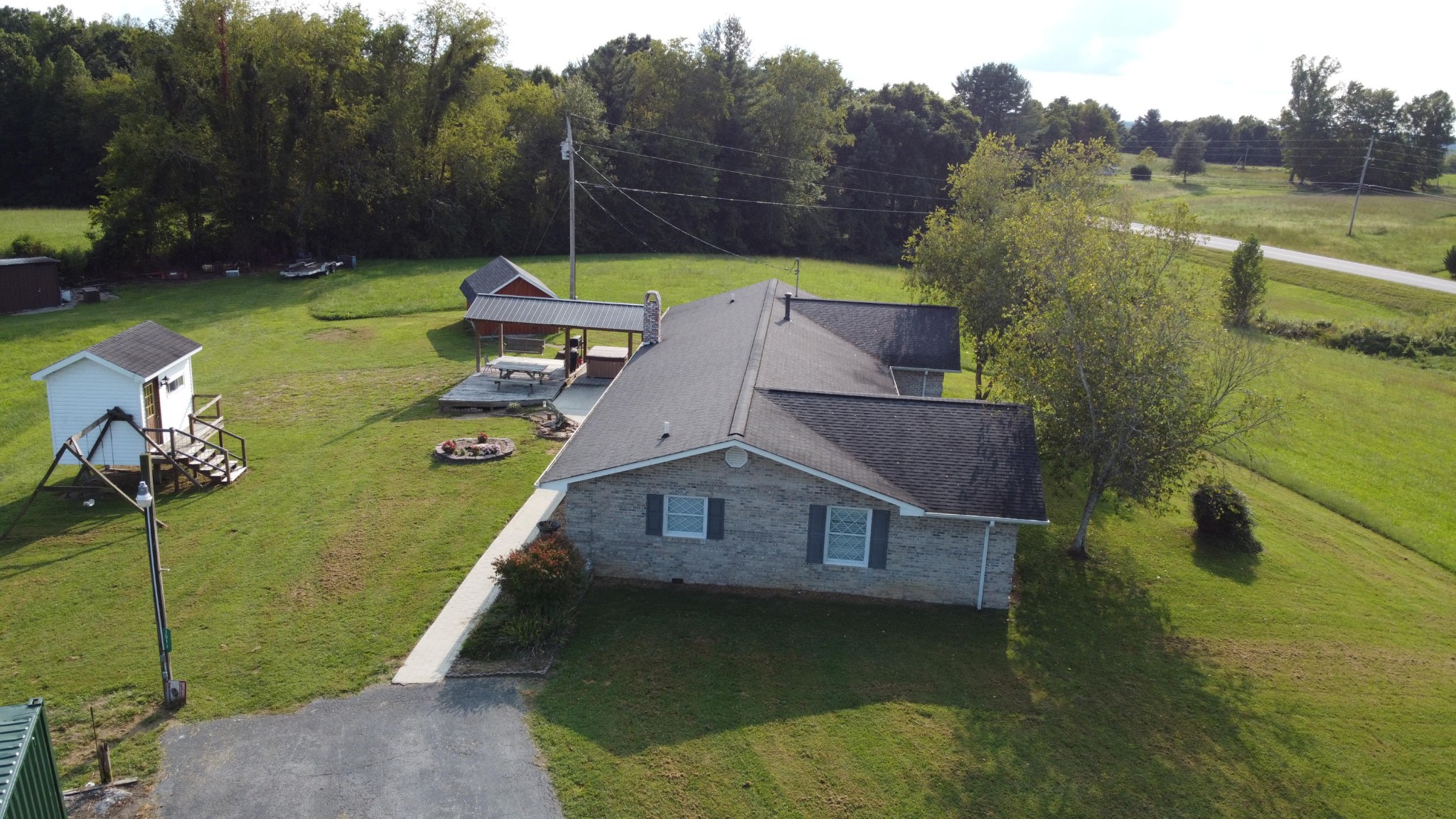 1513 Leatherwood Road Oneida, TN 37841 - Photo 29 of 37 a aerial view of a house with a yard