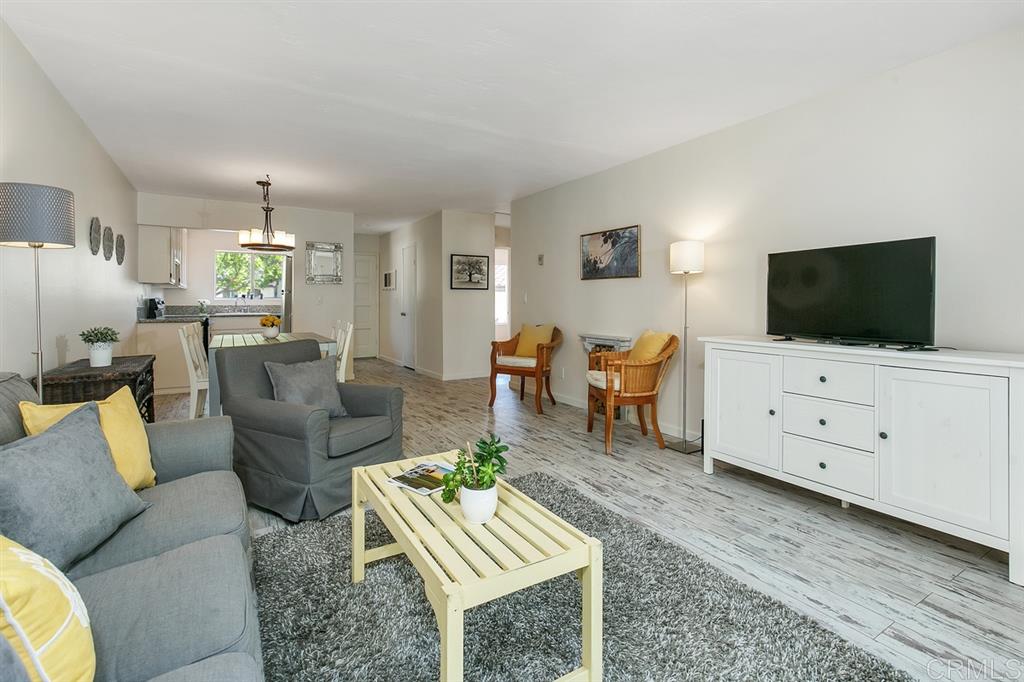 358 Abington Road Encinitas, CA 92024 - Photo 9 of 25