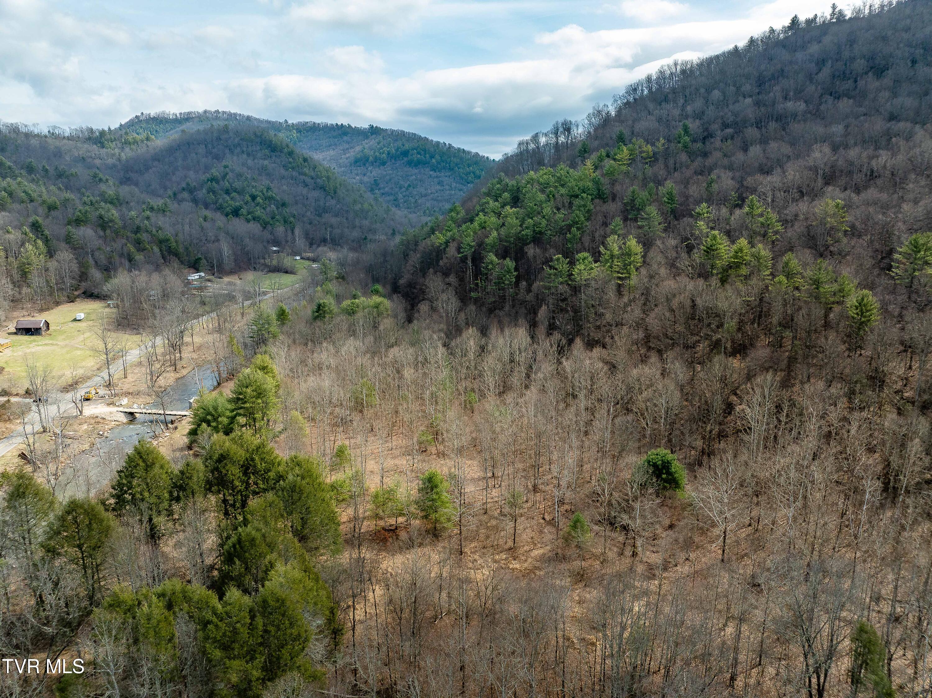 9613 Roan Creek Road Butler, TN 37640 - Photo 21 of 71 9613 Roan Creek Road (21 of 71)