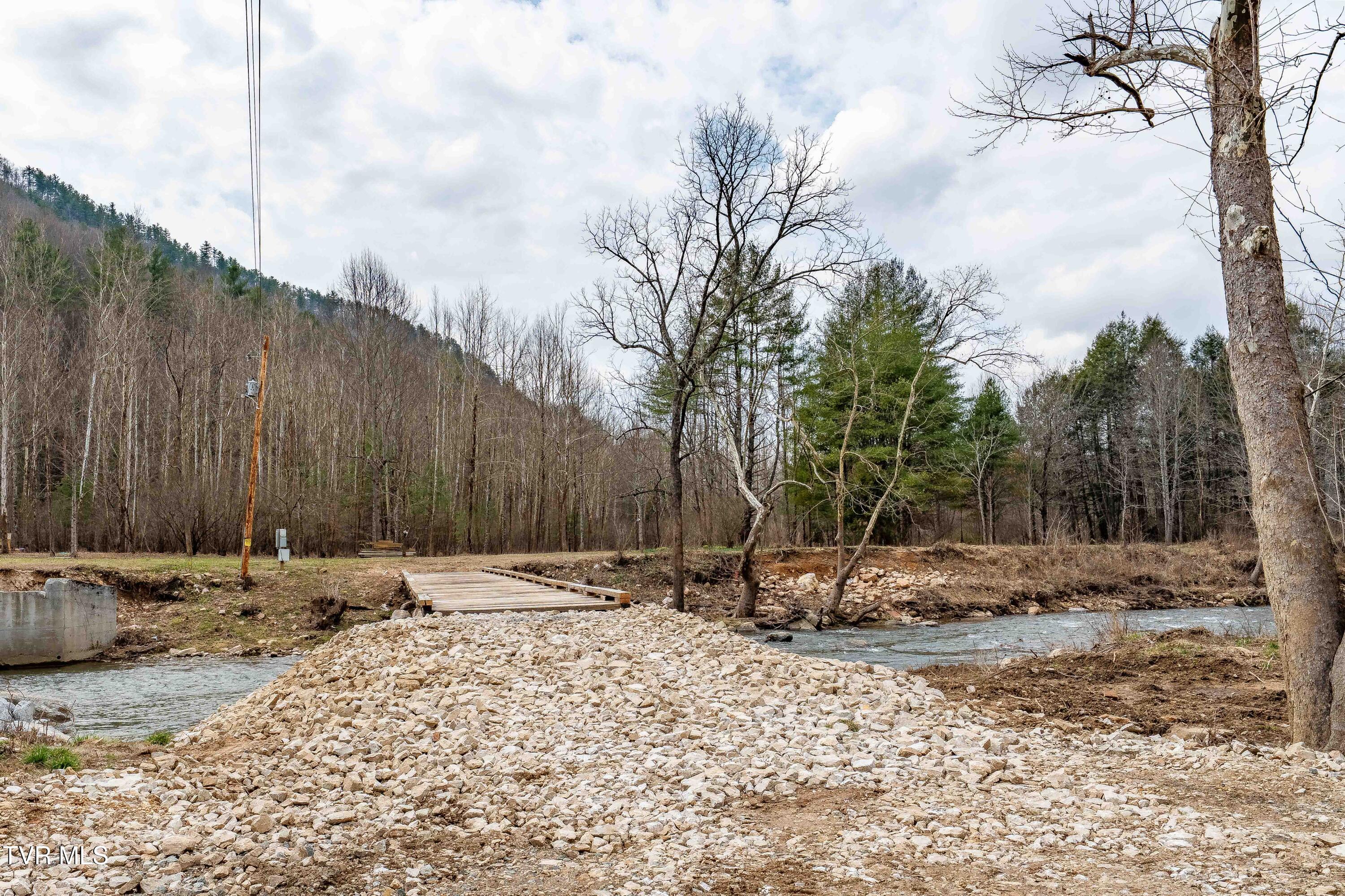 9613 Roan Creek Road Butler, TN 37640 - Photo 30 of 71 9613 Roan Creek Road (30 of 71)