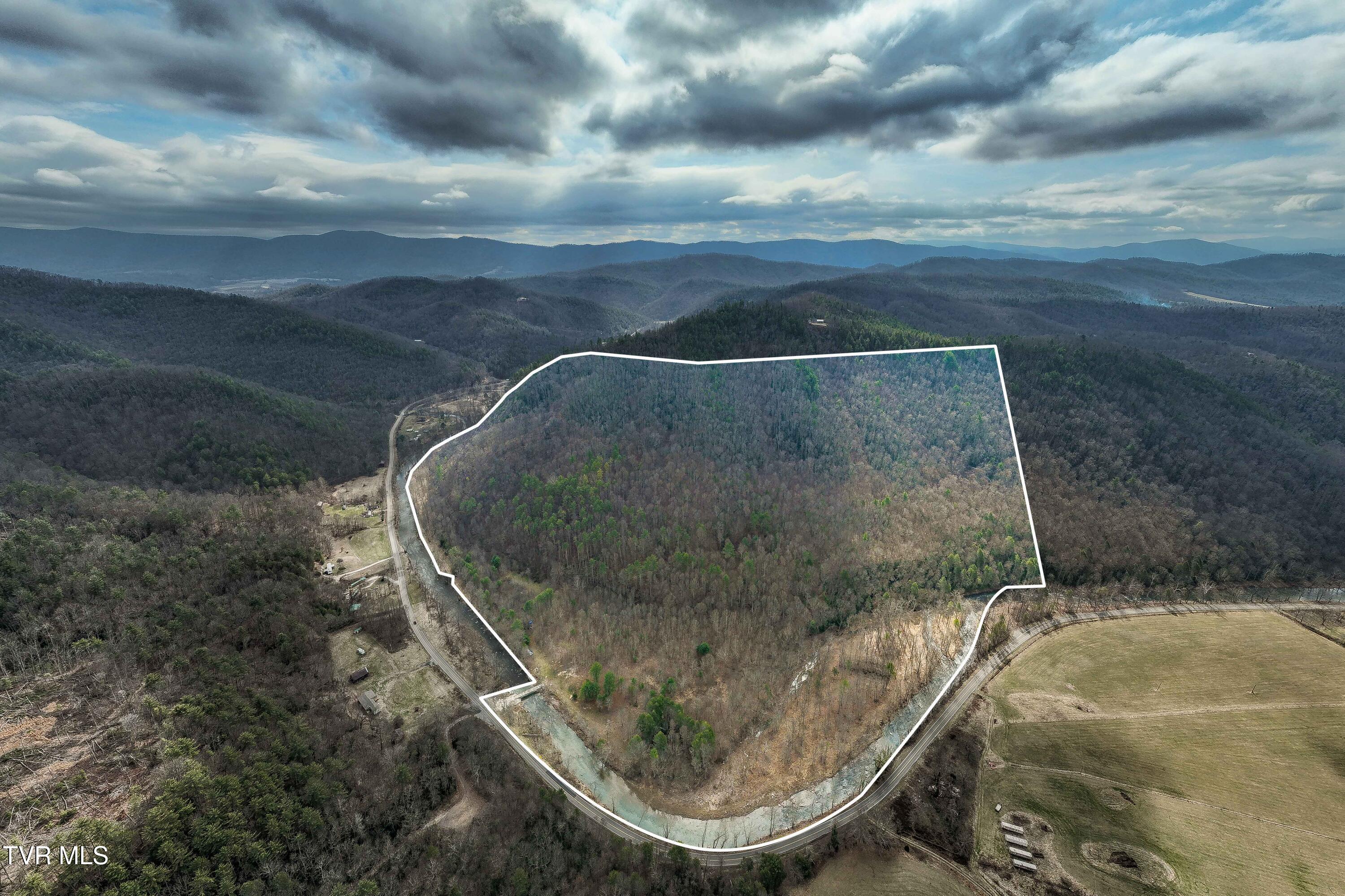 9613 Roan Creek Road Butler, TN 37640 - Photo 3 of 71 9613 Roan Creek Road (1 of 71)