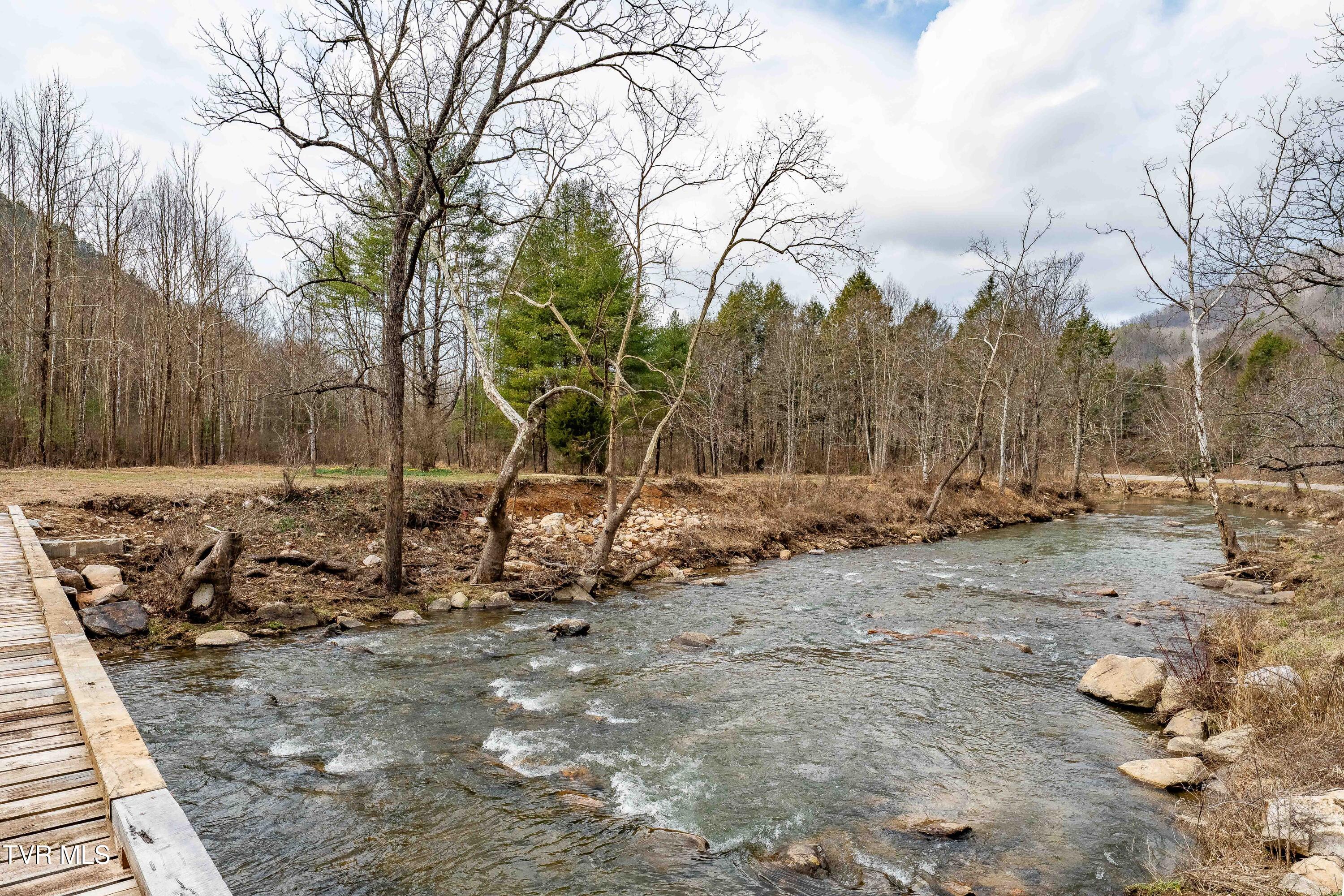 9613 Roan Creek Road Butler, TN 37640 - Photo 33 of 71 9613 Roan Creek Road (33 of 71)