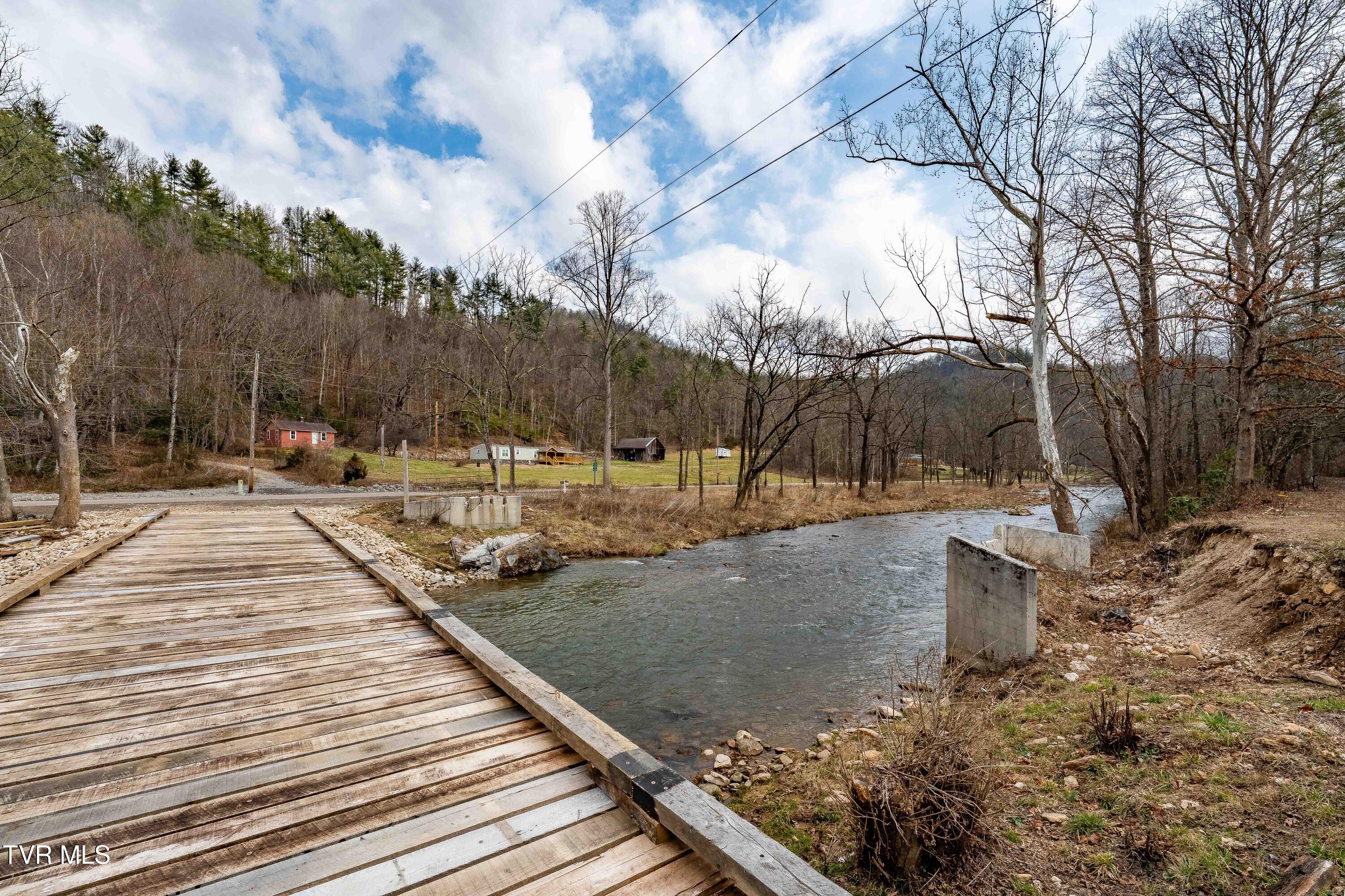9613 Roan Creek Road Butler, TN 37640 - Photo 35 of 71 9613 Roan Creek Road (35 of 71)