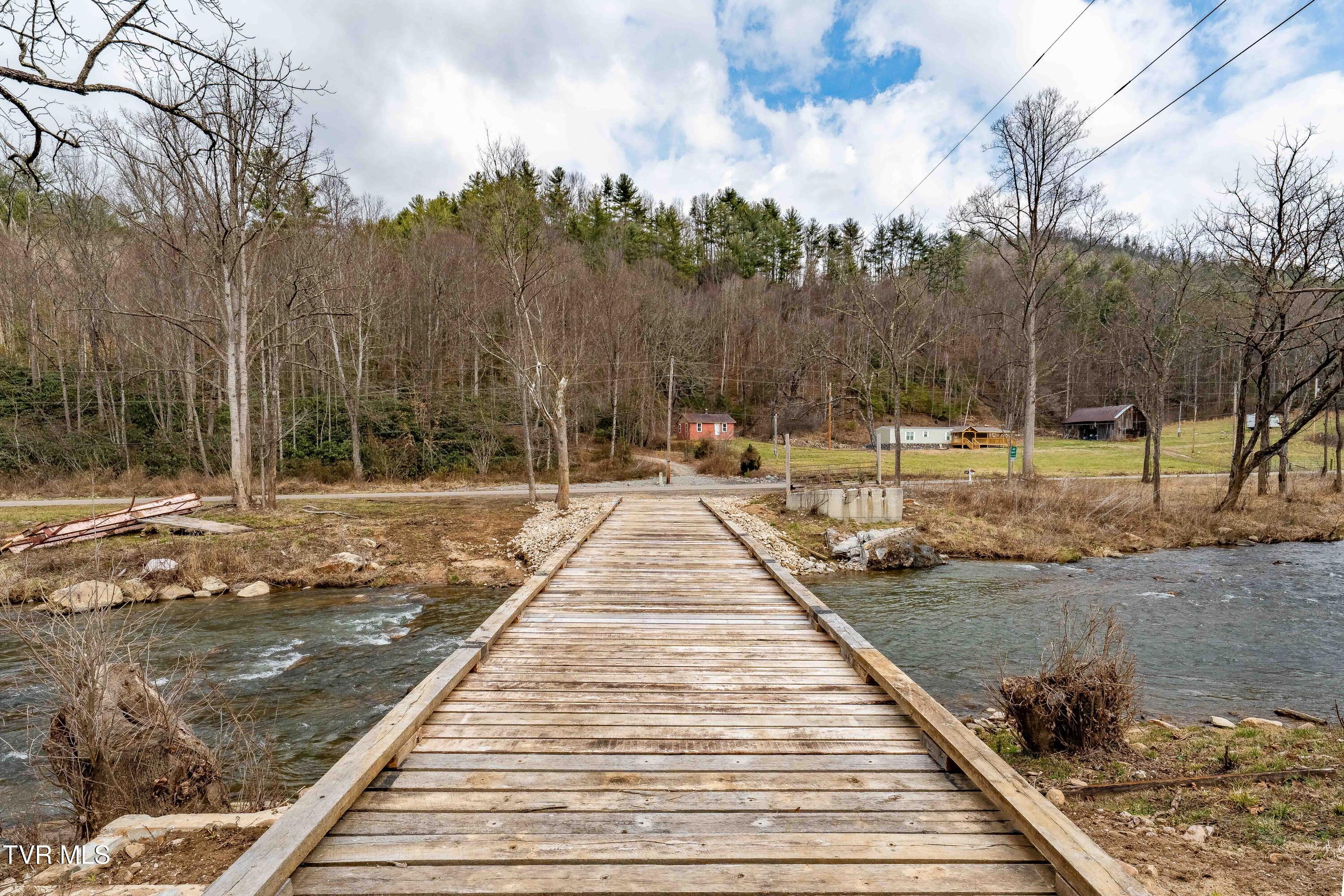9613 Roan Creek Road Butler, TN 37640 - Photo 36 of 71 9613 Roan Creek Road (36 of 71)