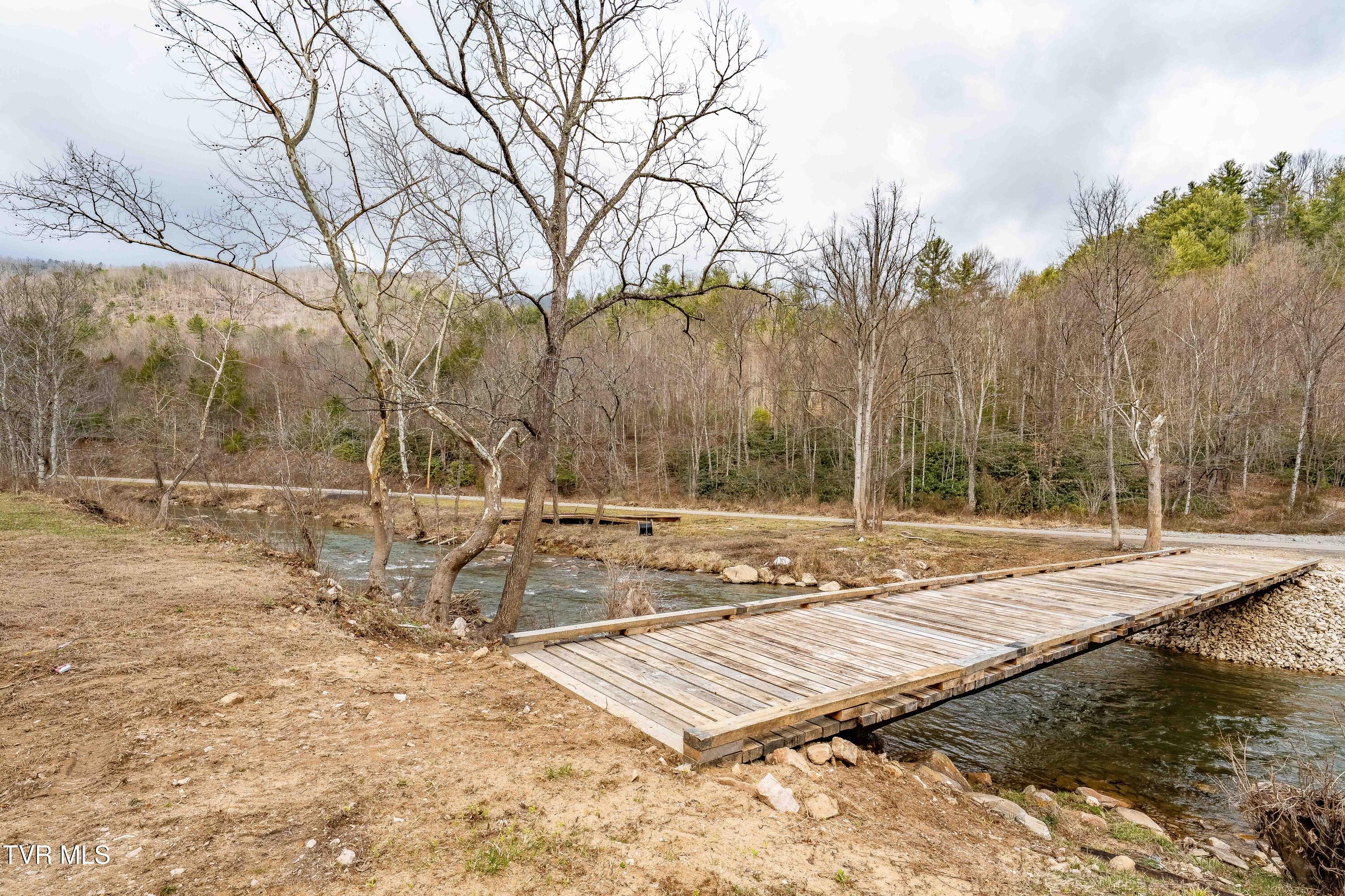 9613 Roan Creek Road Butler, TN 37640 - Photo 37 of 71 9613 Roan Creek Road (37 of 71)