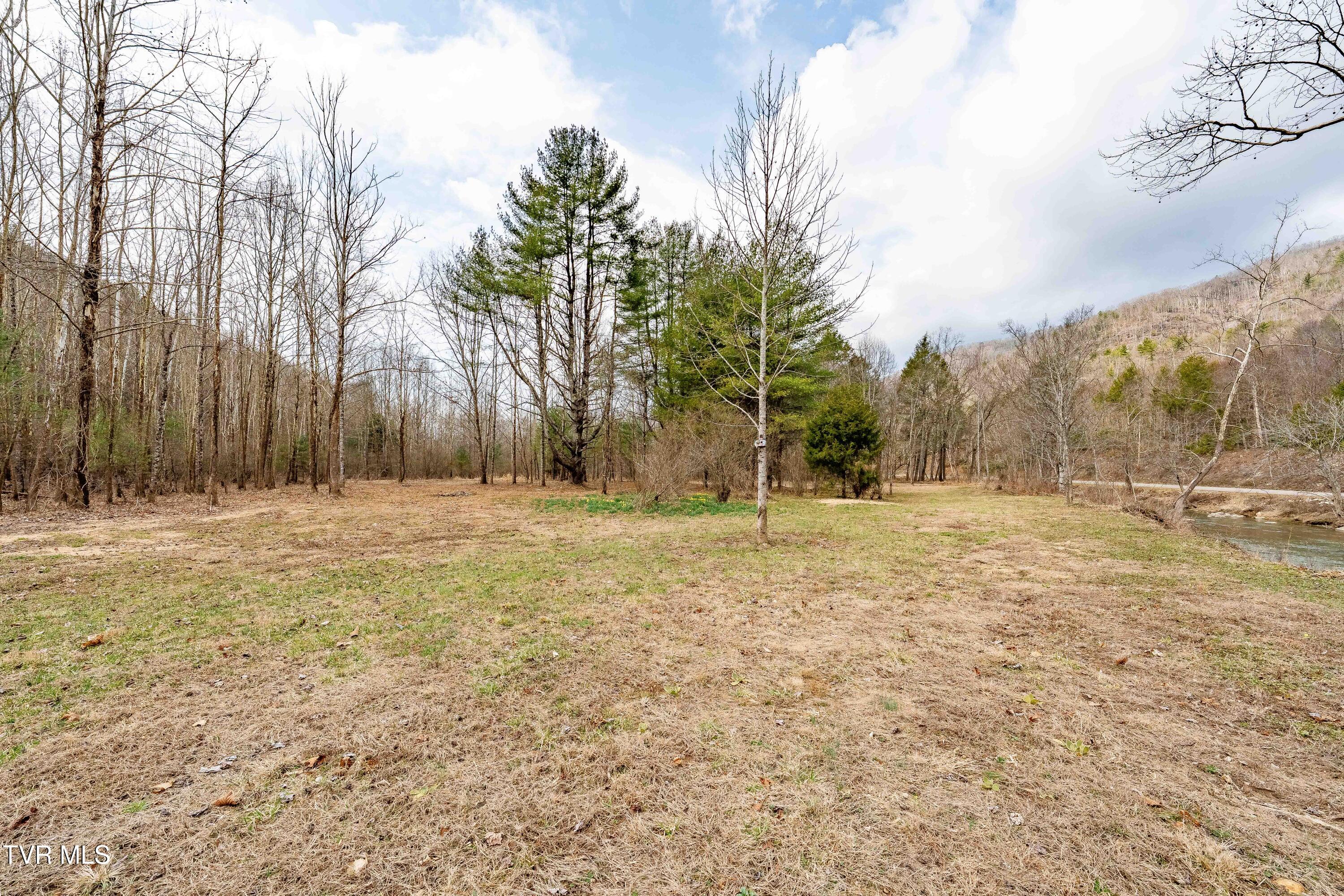 9613 Roan Creek Road Butler, TN 37640 - Photo 38 of 71 9613 Roan Creek Road (38 of 71)