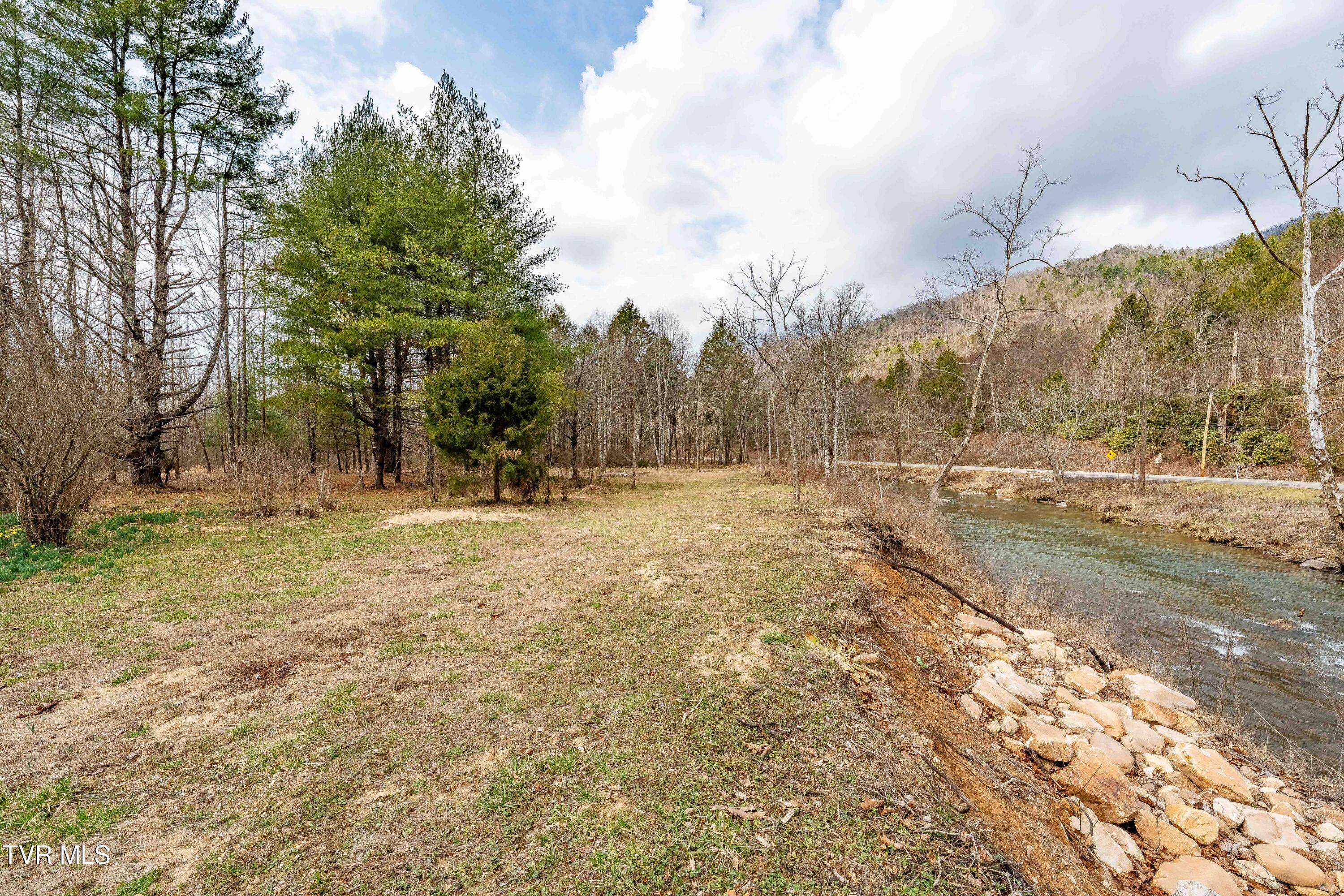 9613 Roan Creek Road Butler, TN 37640 - Photo 39 of 71 9613 Roan Creek Road (39 of 71)