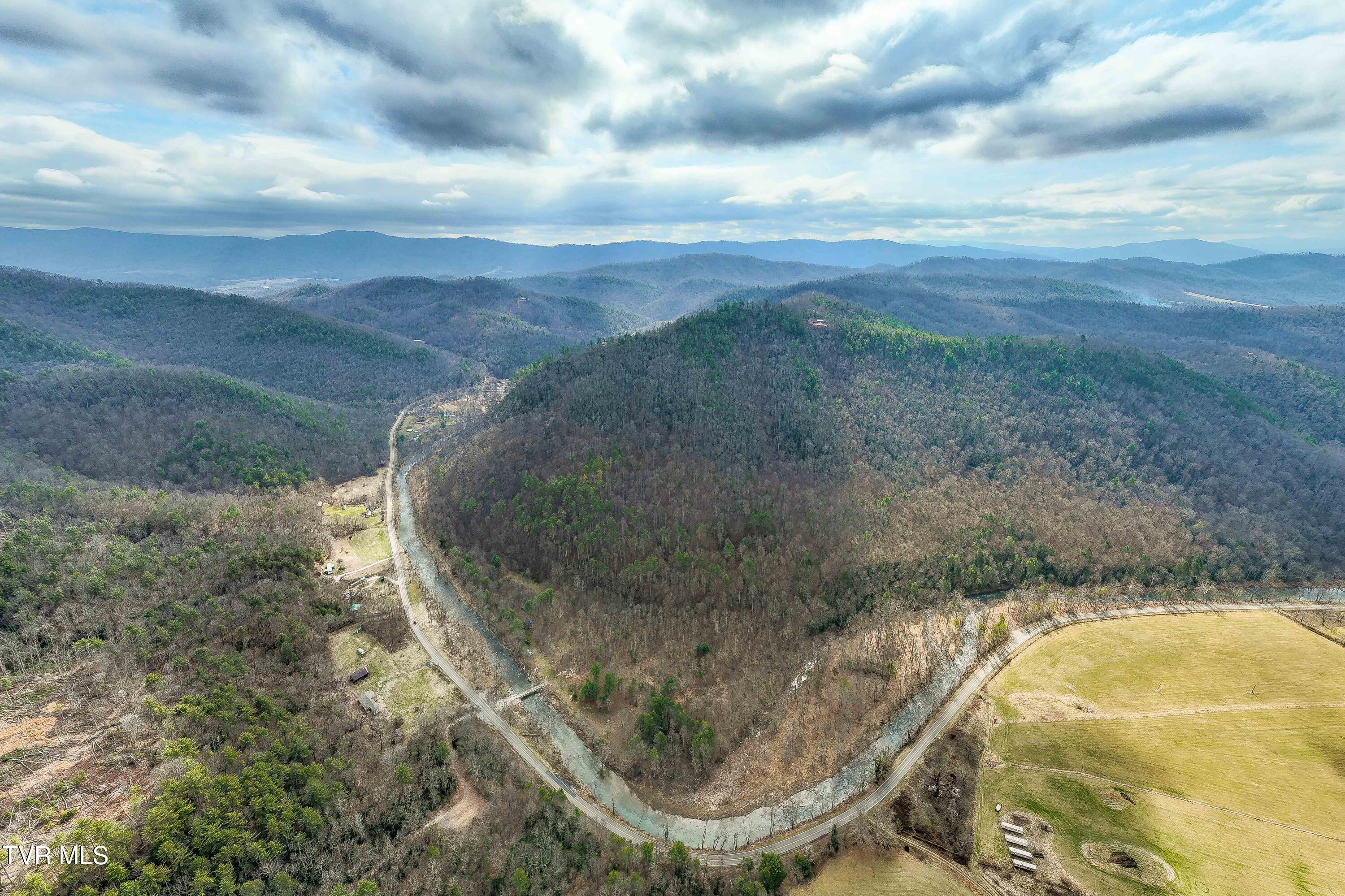 9613 Roan Creek Road Butler, TN 37640 - Photo 4 of 71 9613 Roan Creek Road (2 of 71)