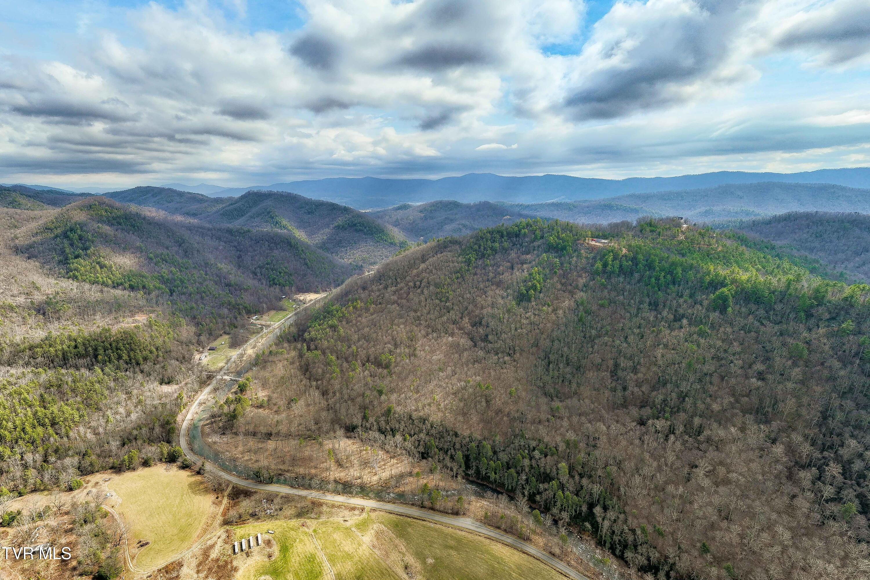 9613 Roan Creek Road Butler, TN 37640 - Photo 8 of 71 9613 Roan Creek Road (8 of 71)