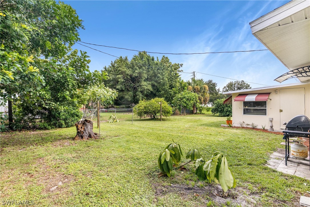 28 Maryland Road Lehigh Acres, FL 33936 - Photo 25 of 28 Gallery Image 25