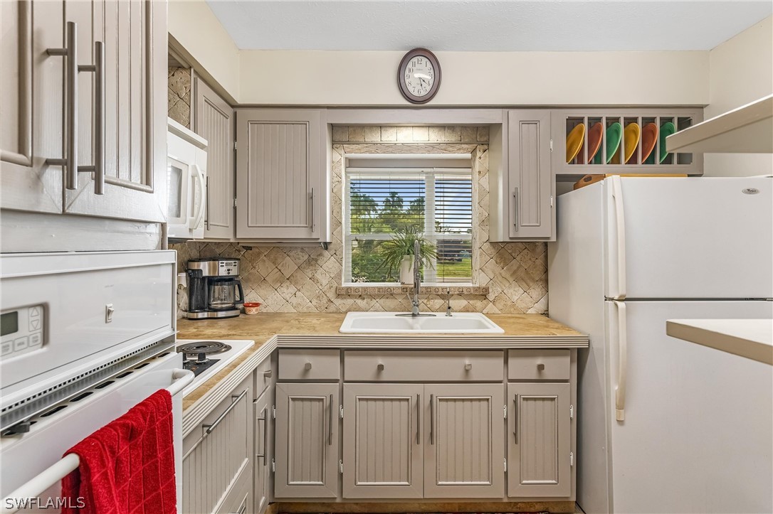 28 Maryland Road Lehigh Acres, FL 33936 - Photo 10 of 28 Gallery Image 10