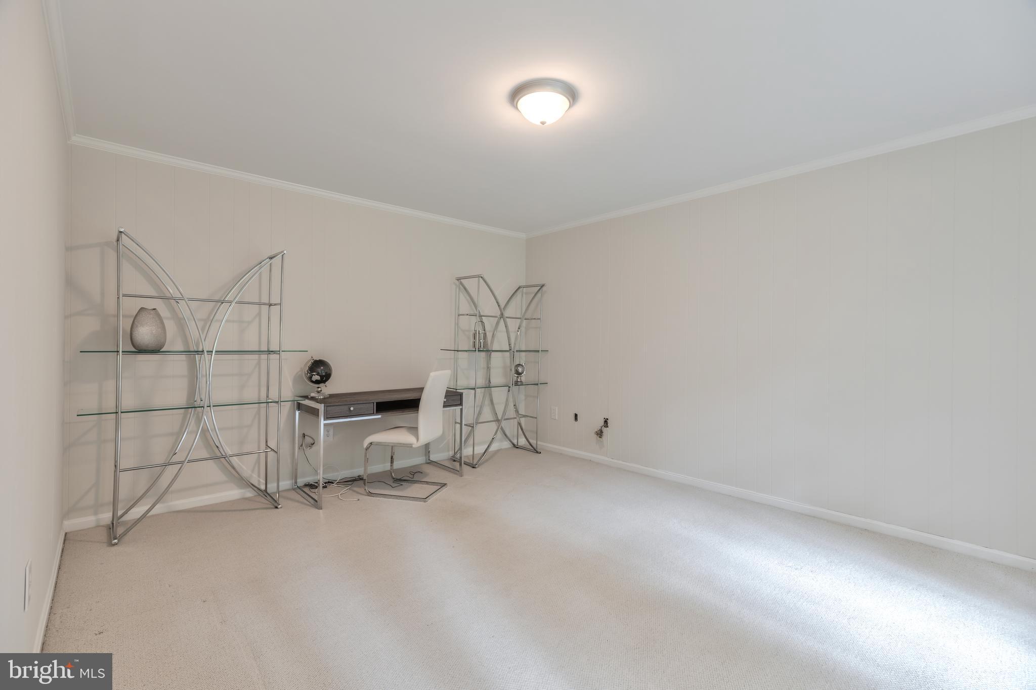 2713 Colt Run Road Oakton, VA 22124 - Photo 13 of 36 First Floor Office