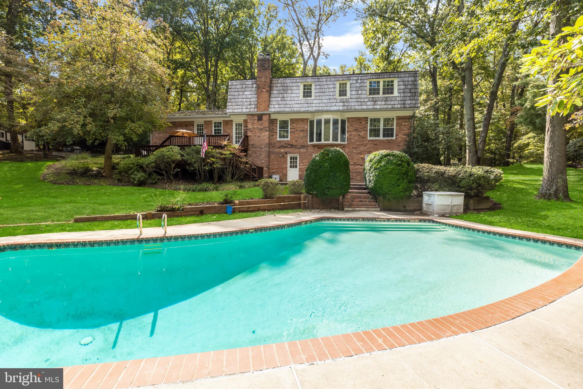 2713 Colt Run Road Oakton, VA 22124 - Photo 29 of 36 Pool