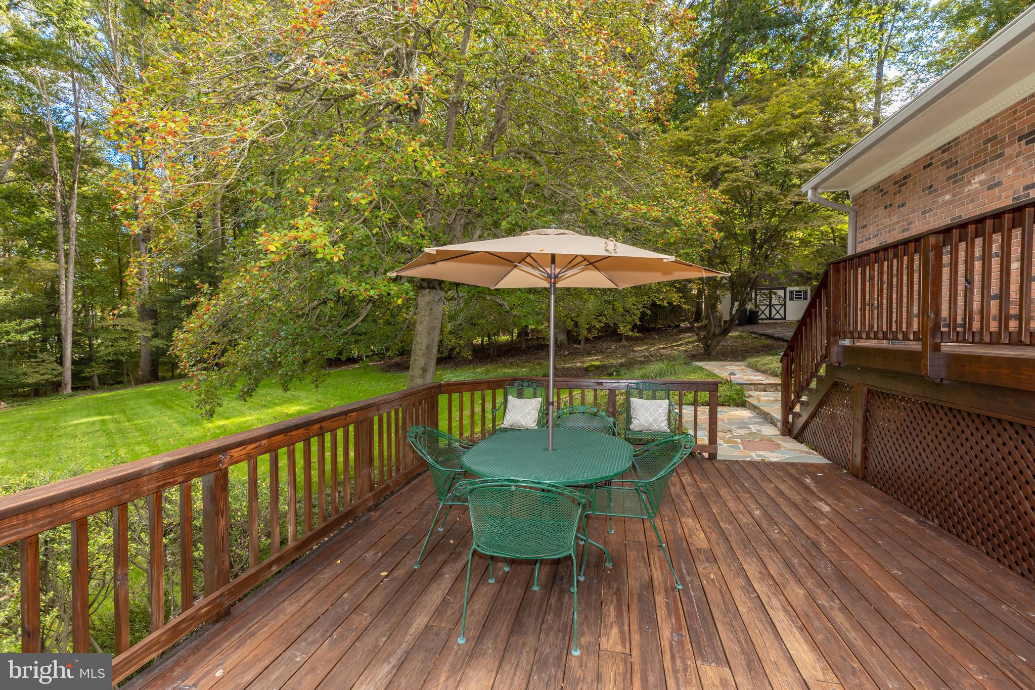 2713 Colt Run Road Oakton, VA 22124 - Photo 34 of 36 Deck