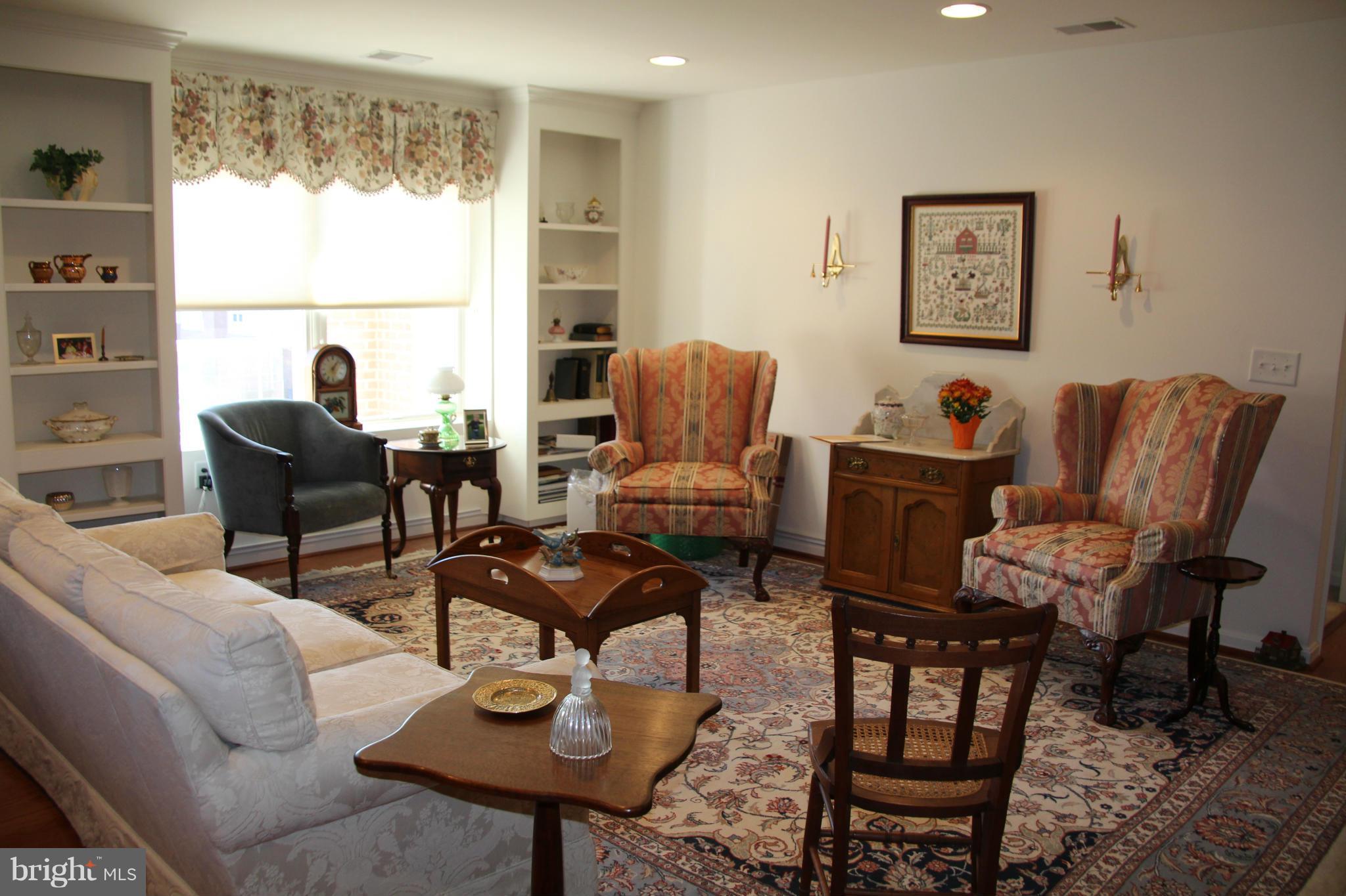 12236 Roundwood Road, Unit 310 Lutherville-Timonium, MD 21093 - Photo 2 of 10 Living Room