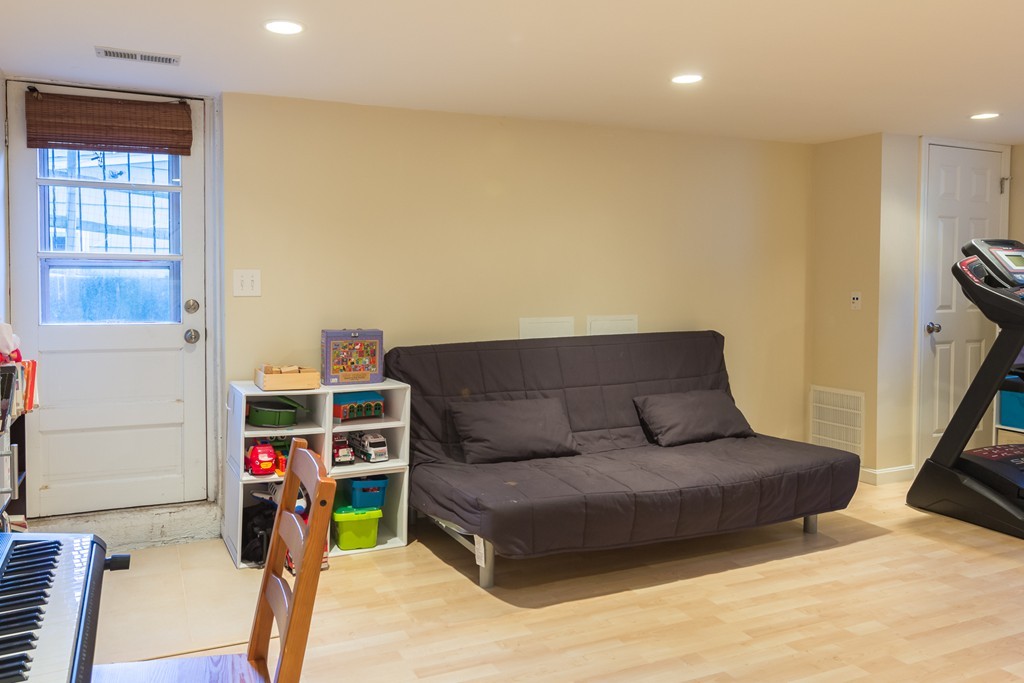 42 Devens Road Swampscott, MA 01907 - Photo 15 of 20 Gallery Image 15